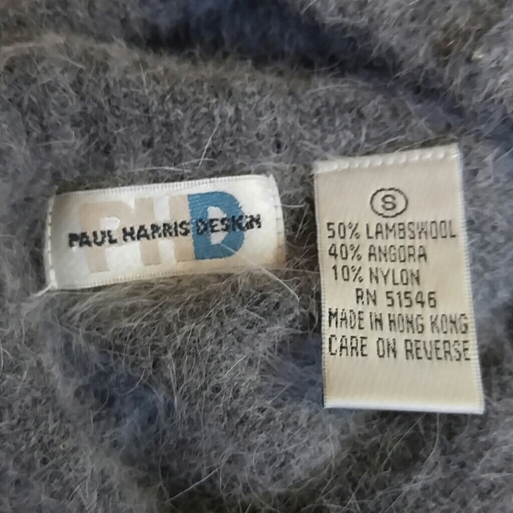Sweater - Picture 6 of 6